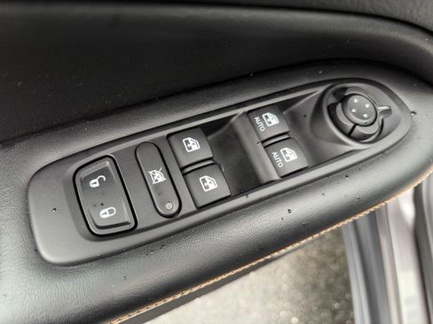 Used 2020 Jeep Compass Latitude AWD/4WD image 13
