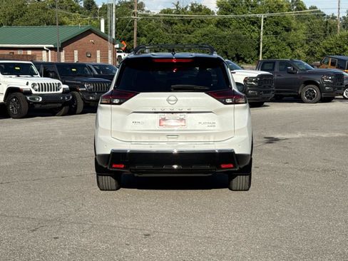 Used 2026 Nissan Rogue Platinum w/ Platinum Premium Package AWD/4WD image 6