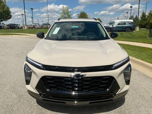 New 2026 Chevrolet Trax ACTIV w/ Sunroof Package FWD image 9
