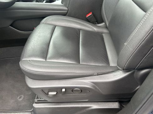 Used 2025 Chevrolet Tahoe Z71 AWD/4WD image 17