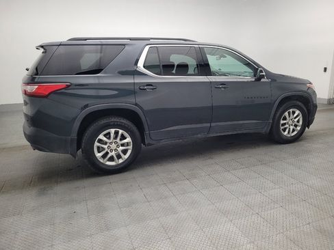 Used 2020 Chevrolet Traverse LT image 10