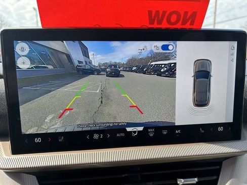 Used 2025 Ford Explorer Active w/ Active Comfort Package image 30