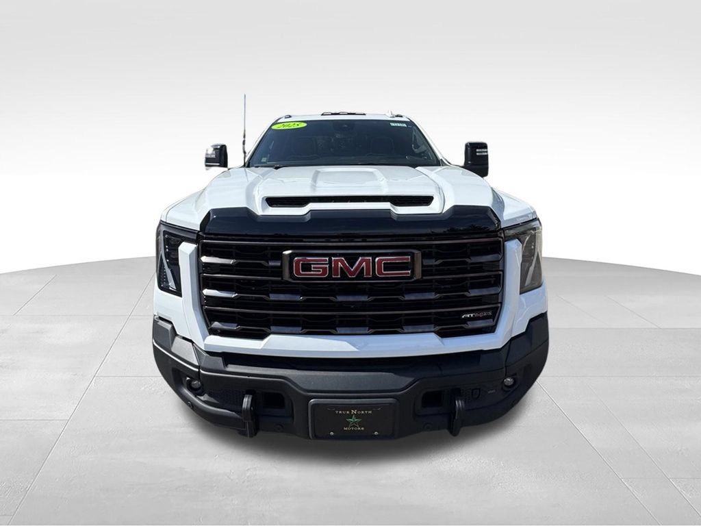 Used 2025 GMC Sierra 2500 AT4X w/ AT4X AEV Edition AWD/4WD image 3