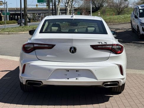 Used 2025 Acura TLX w/ Technology Package image 5
