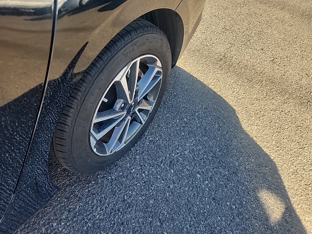 Certified 2023 Kia Forte LXS FWD image 9