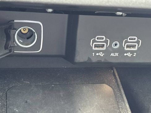 Used 2024 Jeep Wagoneer Series II w/ Flexible Seating Group RWD image 40