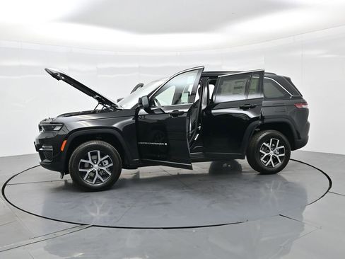 New 2025 Jeep Grand Cherokee Limited AWD/4WD image 43