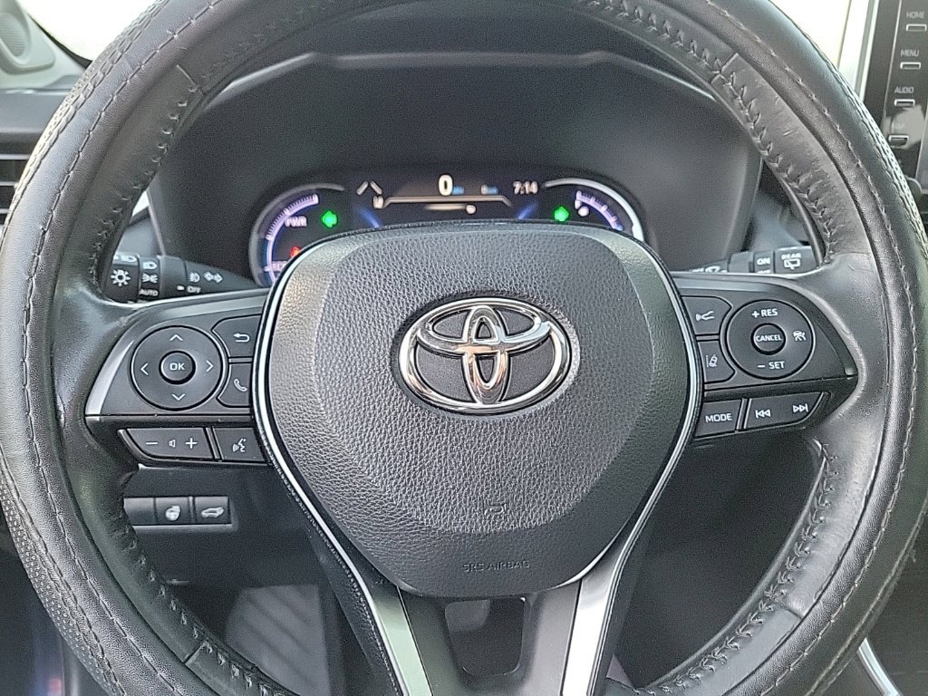 Used 2020 Toyota RAV4 Limited w/ Limited Grade Weather Package AWD/4WD image 10