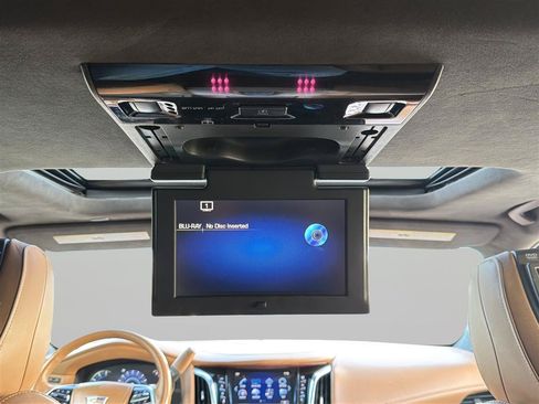 Used 2017 Cadillac Escalade Platinum AWD/4WD image 22