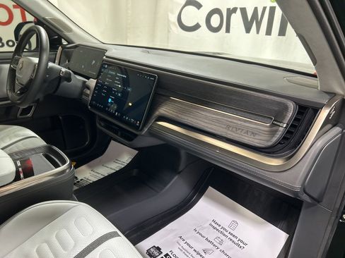 Used 2023 Rivian R1S Launch Edition AWD/4WD image 13