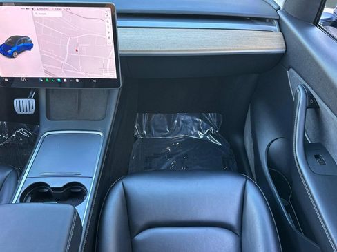 Used 2021 Tesla Model Y Performance image 28