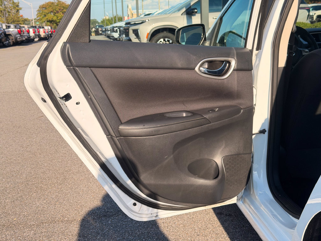 Used 2017 Nissan Sentra SV w/ Style Package FWD image 12