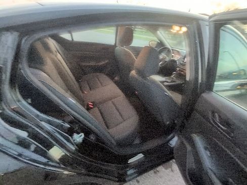 Used 2025 Nissan Altima 2.5 SV image 4