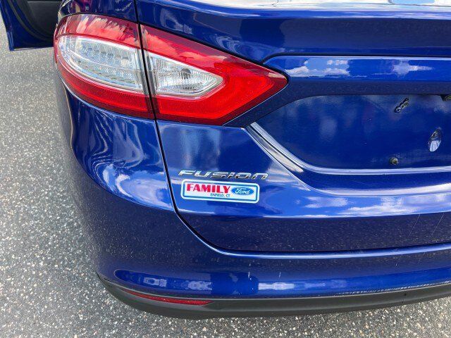 Used 2016 Ford Fusion S FWD image 17