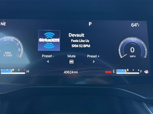 Used 2022 Jeep Grand Cherokee Limited image 21