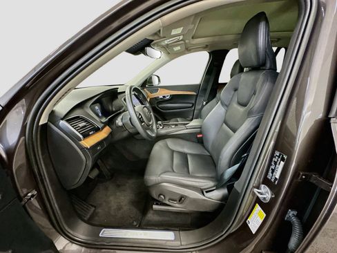 Used 2023 Volvo XC90 B5 Plus w/ Protection Package Premier AWD/4WD image 13