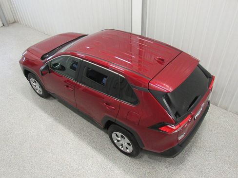 Used 2023 Toyota RAV4 LE AWD/4WD image 6