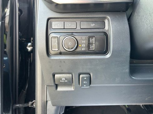 Used 2023 Ford F250 Lariat w/ Lariat Ultimate Package AWD/4WD image 8