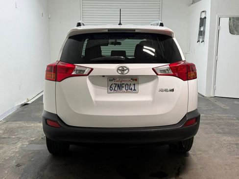 Used 2013 Toyota RAV4 LE FWD image 8