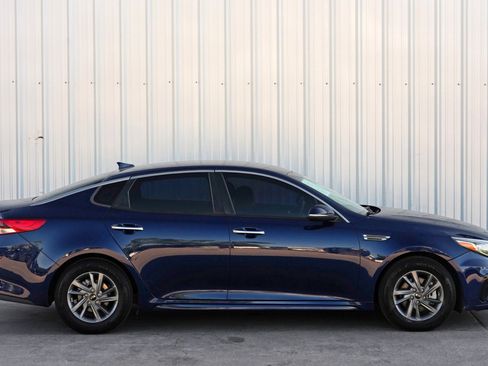 Used 2020 Kia Optima LX image 42