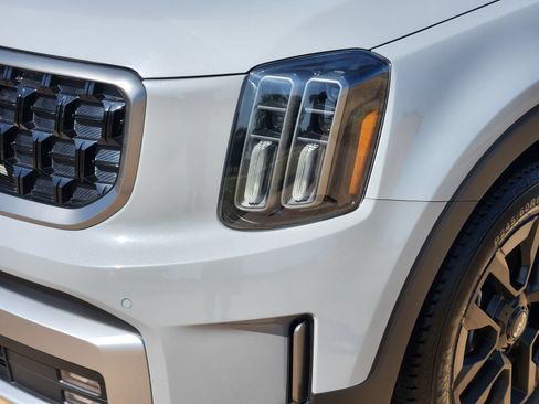 Used 2023 Kia Telluride SX X-Pro AWD/4WD image 9