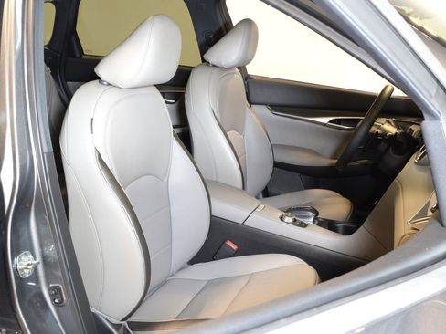 Certified 2025 INFINITI QX50 Luxe image 32