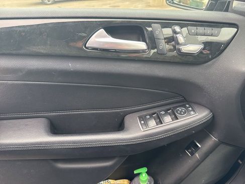 Used 2018 Mercedes-Benz GLE 350 4MATIC image 12