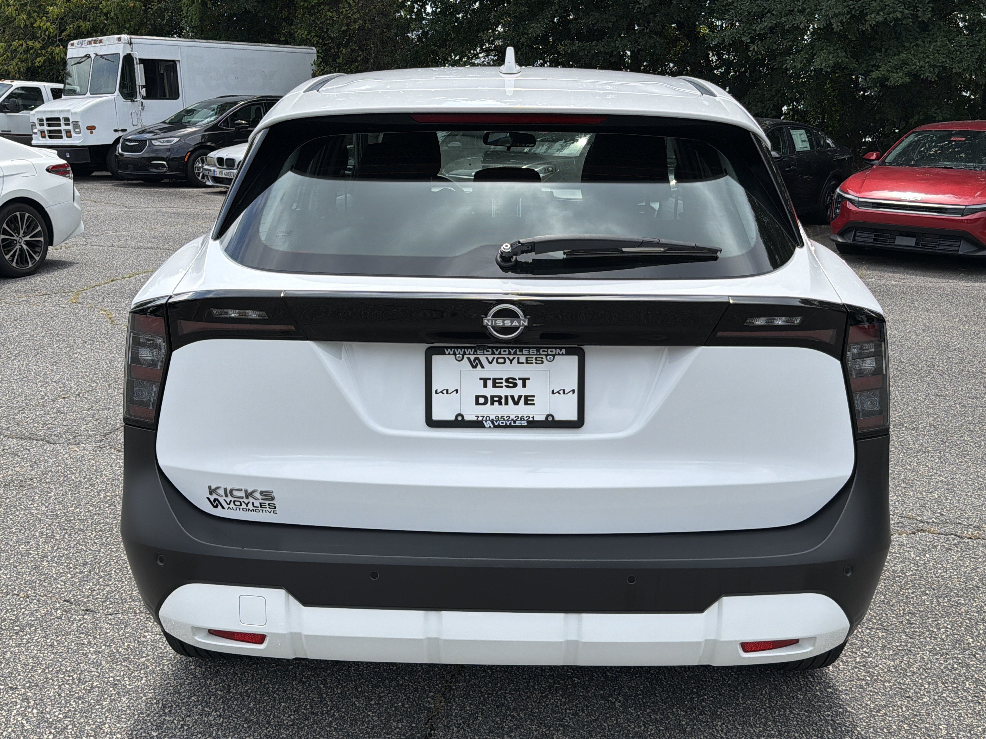 Used 2025 Nissan Kicks S FWD image 6