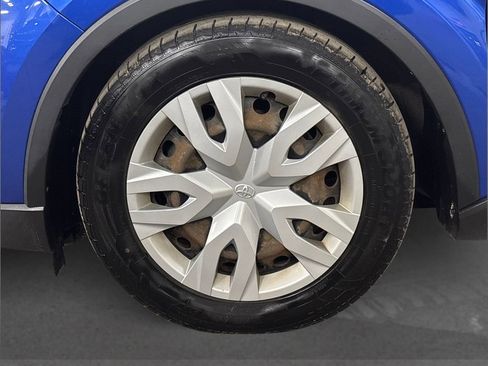 Used 2019 Toyota C-HR LE image 12