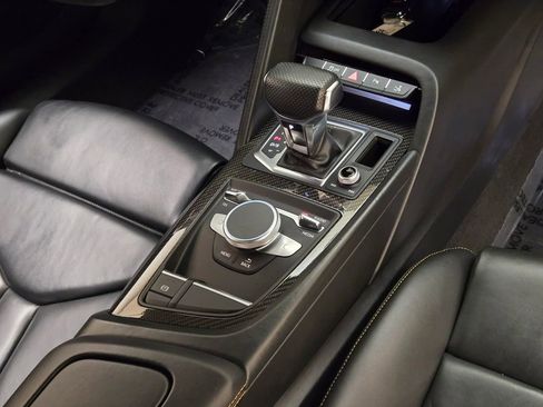 Used 2021 Audi R8 V10 w/ Premium Package image 24