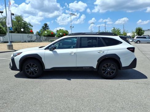 Used 2025 Subaru Outback Onyx Edition AWD/4WD image 8