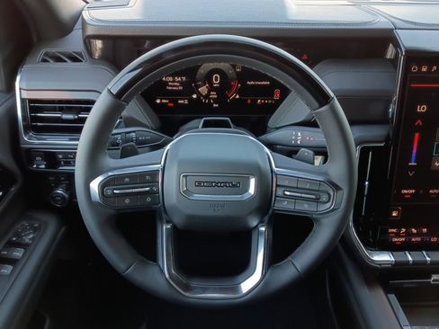 New 2026 GMC Yukon Denali w/ Denali Reserve Package image 13