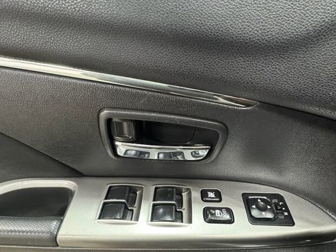 Used 2019 Mitsubishi Outlander Sport ES image 12