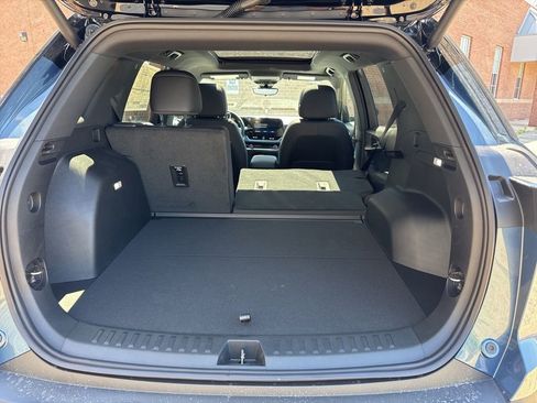 New 2026 Chevrolet Equinox LT w/ Convenience Package II AWD/4WD image 9