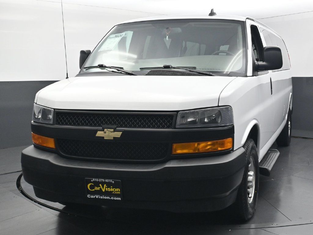 Used 2023 Chevrolet Express 3500 LS RWD image 7