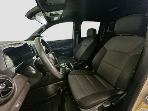 Used 2023 Chevrolet Colorado W/T RWD image 13
