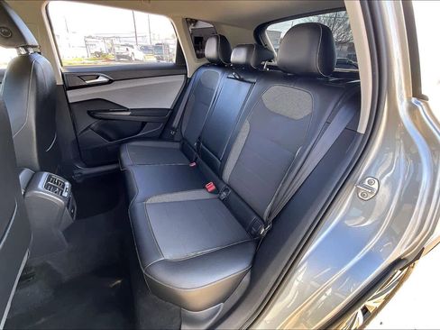 Used 2022 Volkswagen Taos SE image 20