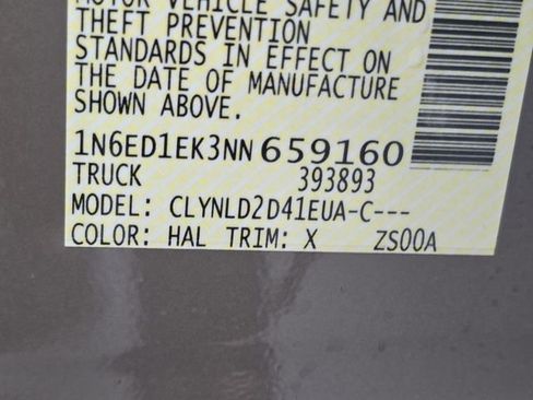 Used 2022 Nissan Frontier PRO-4X image 52