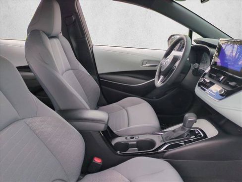 Certified 2025 Toyota Corolla SE FWD image 19
