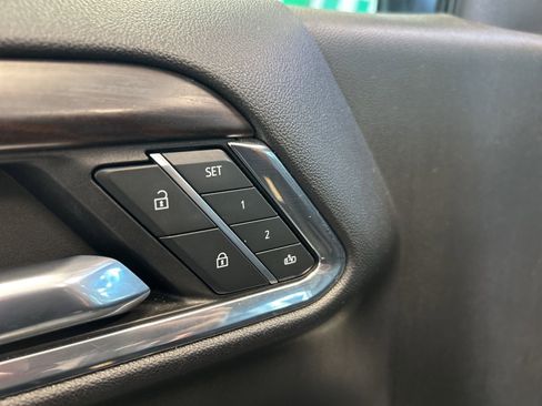 Used 2024 GMC Sierra 1500 SLT image 14