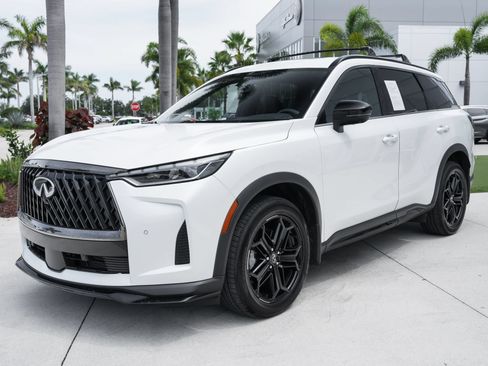 Certified 2026 INFINITI QX60 Sport w/ Dark Cargo Package AWD/4WD image 6