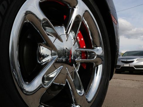 Used 2004 Chevrolet SSR w/ Preferred Equipment Group image 6