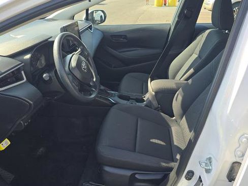 Used 2024 Toyota Corolla LE FWD image 3
