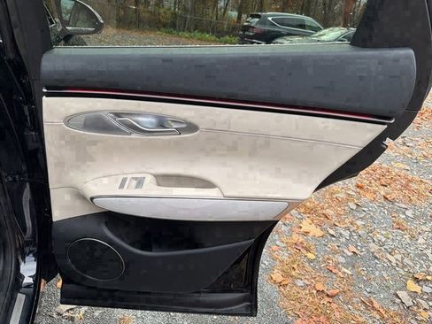 Used 2026 Genesis GV70 2.5T Advanced image 12