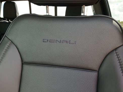 Used 2026 GMC Sierra 1500 Denali w/ Denali Reserve Package AWD/4WD image 21