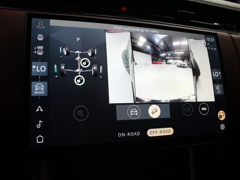 Used 2024 Land Rover Range Rover SV AWD/4WD image 65
