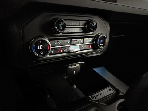 Used 2026 Ford Bronco Outer Banks AWD/4WD image 21