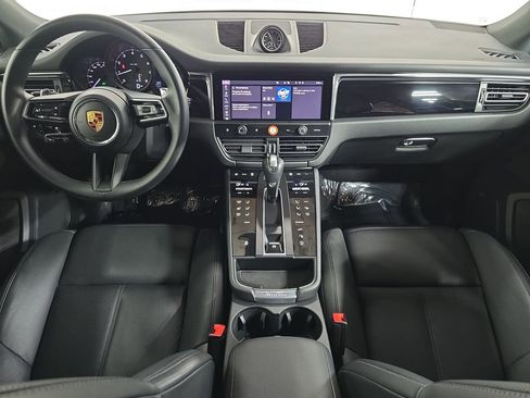 Certified 2026 Porsche Macan AWD/4WD image 13