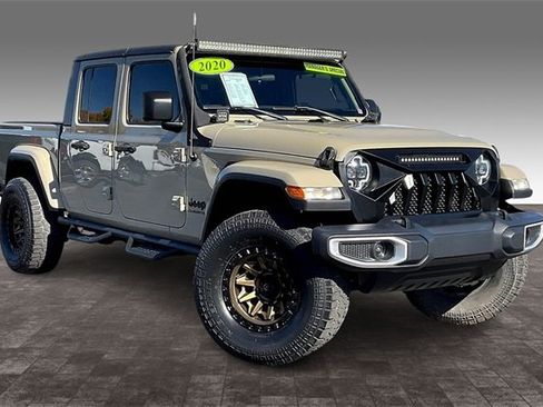 Used 2020 Jeep Gladiator Sport w/ Quick Order Package 24S image 11