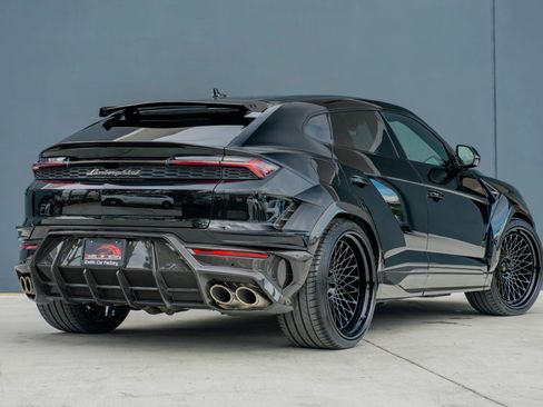 Used 2025 Lamborghini Urus SE AWD/4WD image 7